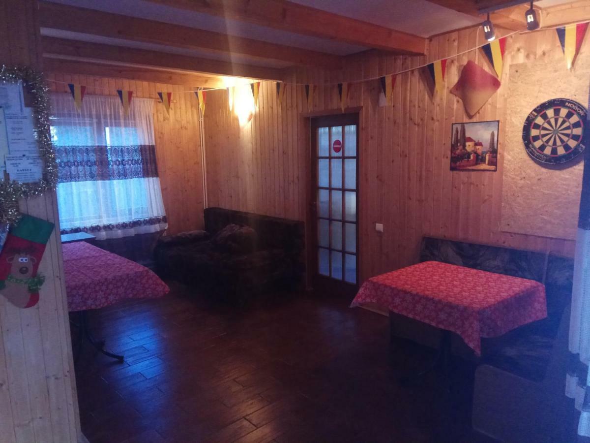 Casa Alexandru Hotel Azuga Bagian luar foto