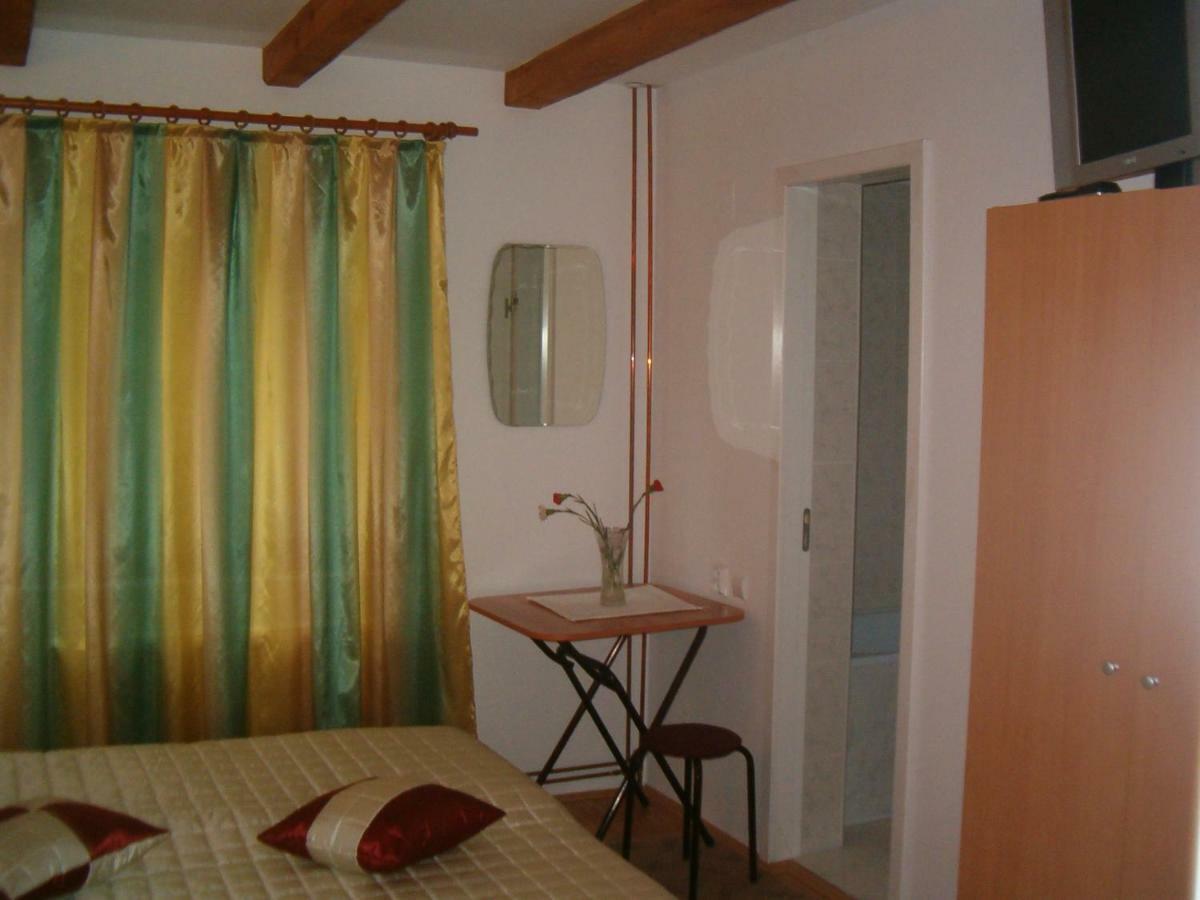 Casa Alexandru Hotel Azuga Bagian luar foto