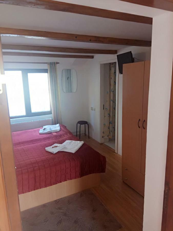 Casa Alexandru Hotel Azuga Bagian luar foto